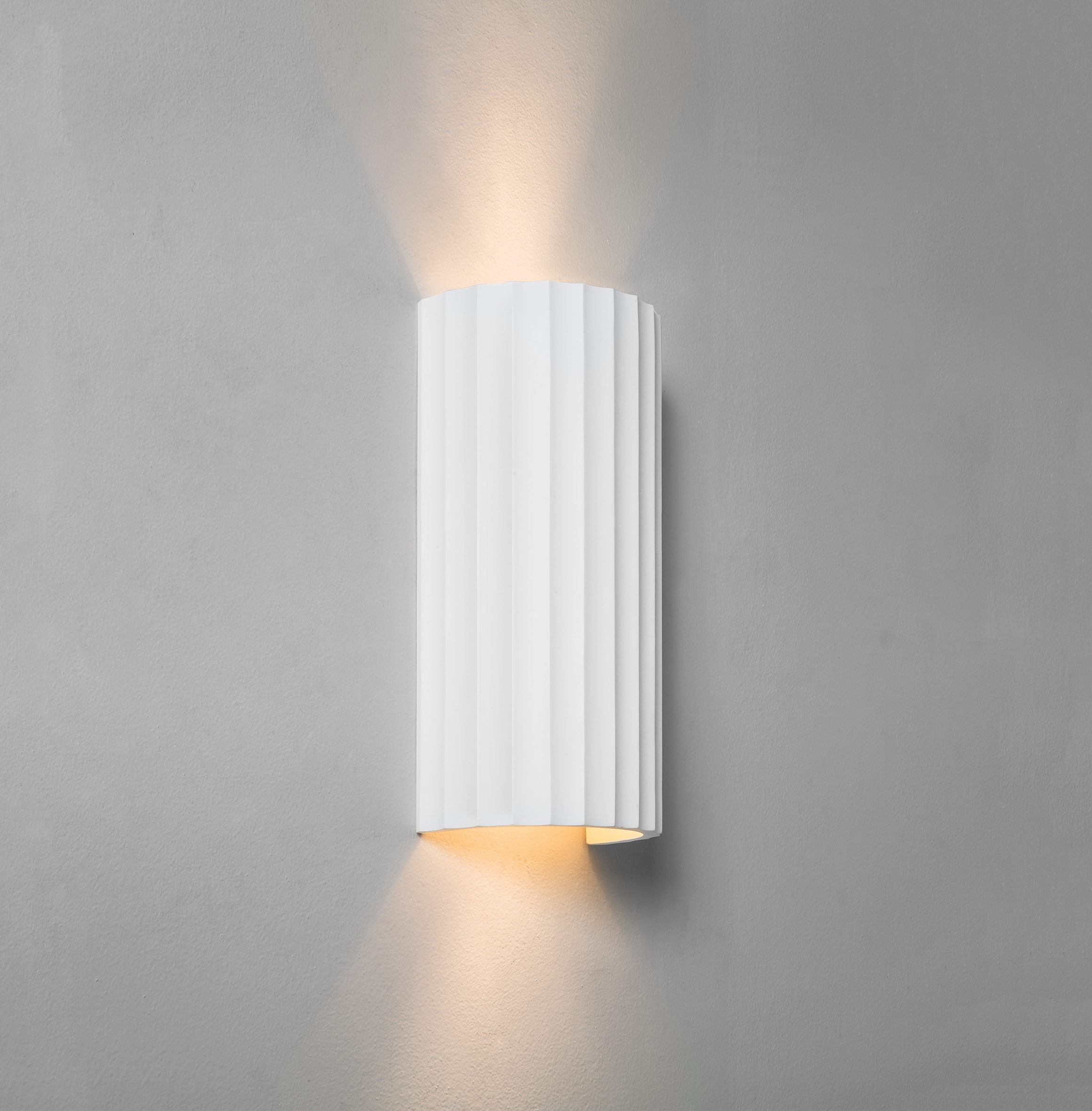 astro kymi wall light